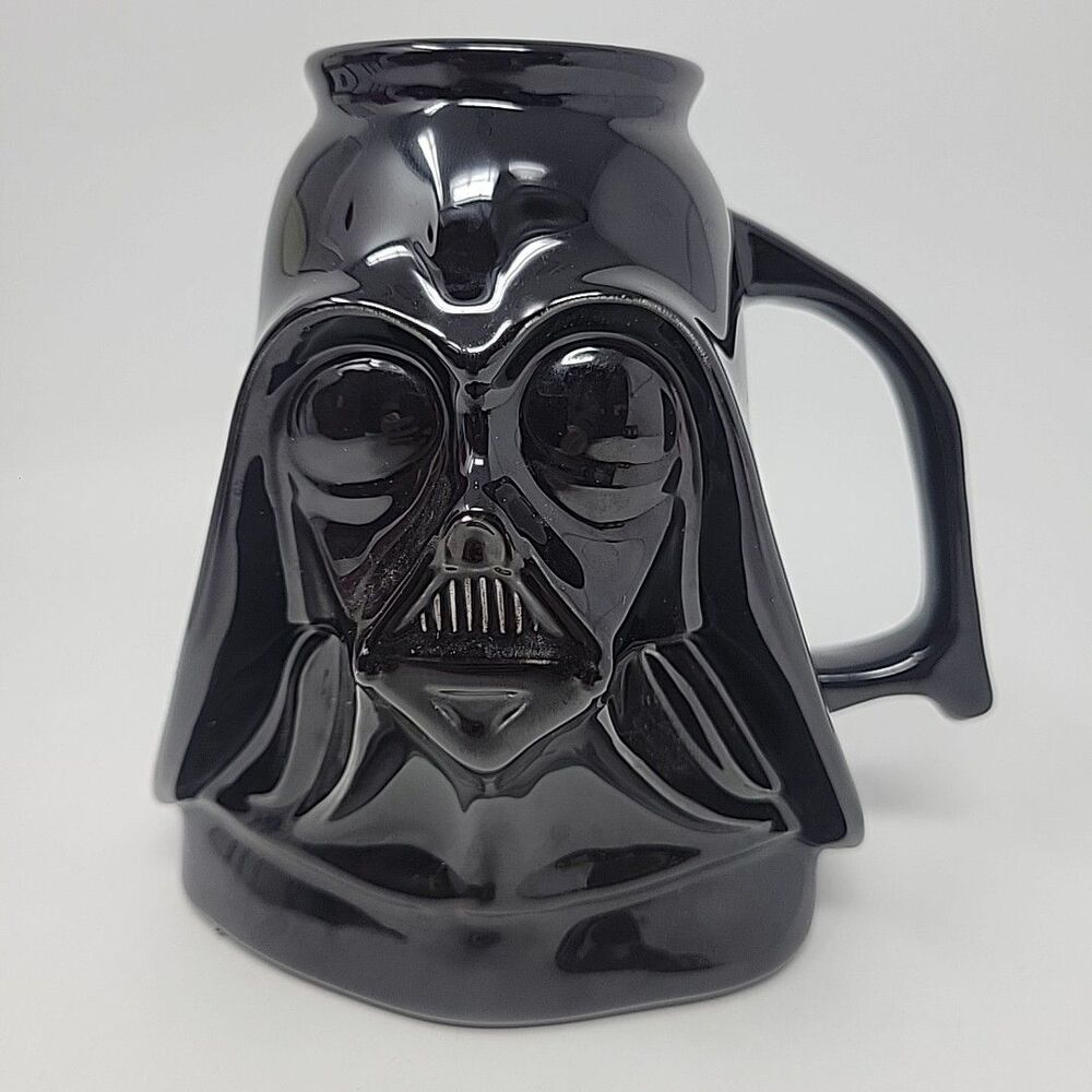 Vintage Star Wars Darth Vader 12 oz Ceramic Black Mug Empire